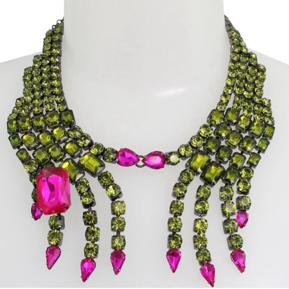 Betsy Johnson rare necklace - Picture 7 of 7